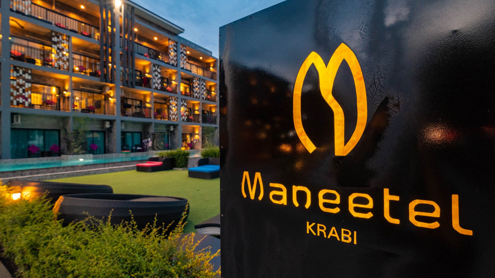 Maneetel Krabi Beachfront